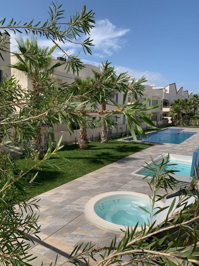 Apartamento Amalia Delux En Τορεβιέχα Εξωτερικό φωτογραφία